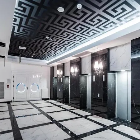 Hanza Tower Sky 20 & Pool